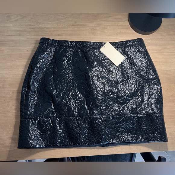 CHRISTIAN SIRIANO textured faux patent Leather mini skirt size22 - Picture 4 of 9